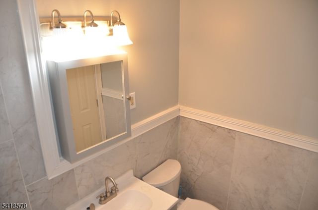 9052 New York Ave 1B, North Bergen Twp., NJ 07047