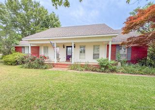1256 County Road 39 ., Deatsville, AL 36022