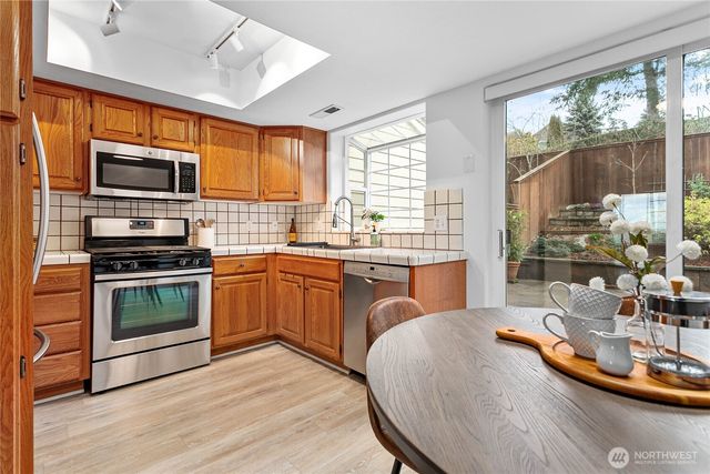 3468 Deer Pointe Court, Bellingham, WA 98226