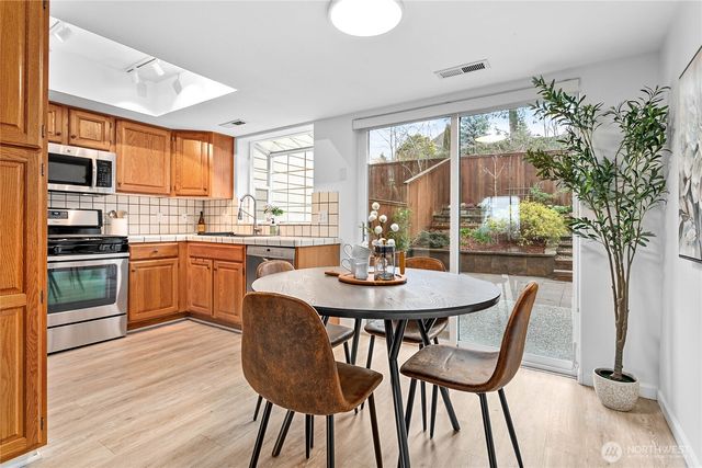 3468 Deer Pointe Court, Bellingham, WA 98226