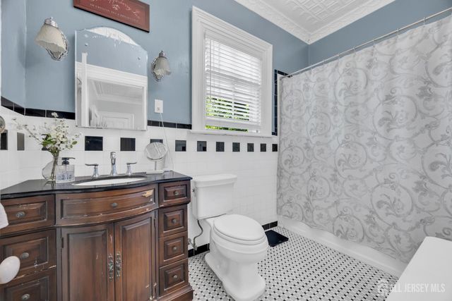 128 Green Street, Woodbridge Proper, NJ 07095