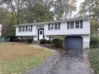 9 Robin Road, Milford, MA 01757