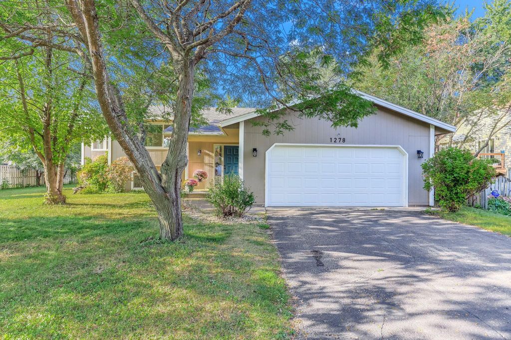 1278 106th Avenue NW, Coon Rapids, MN 55433