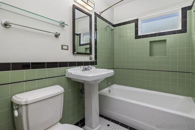 1530 Upas Street, San Diego, CA 92103