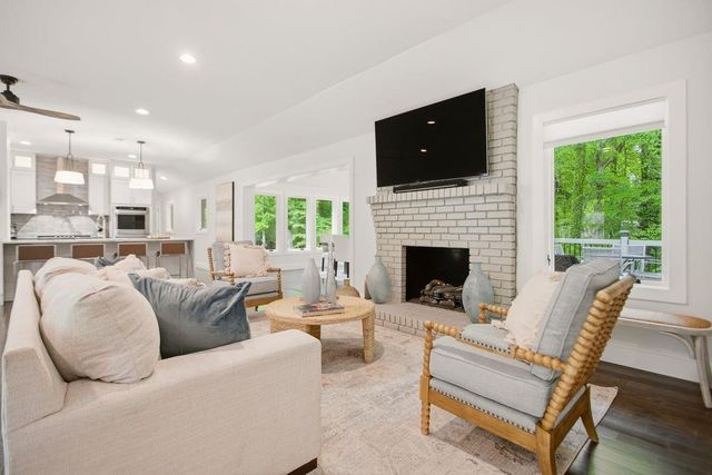 355 Jayne Ellen Way, Alpharetta, GA 30009