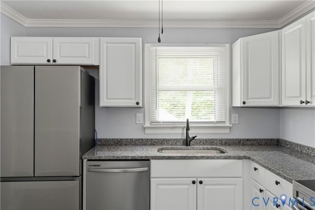 5221 Ecoff Ave, Chester, VA 23831