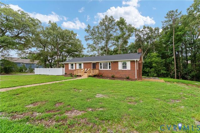 5221 Ecoff Ave, Chester, VA 23831