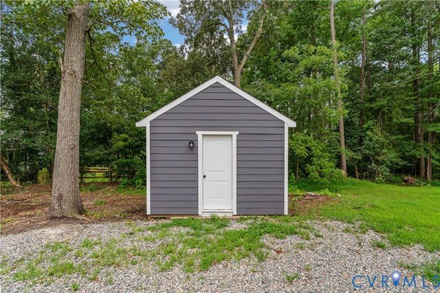 5221 Ecoff Ave, Chester, VA 23831