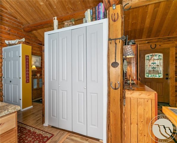 4 Deer Drive, Columbus, MT 59019