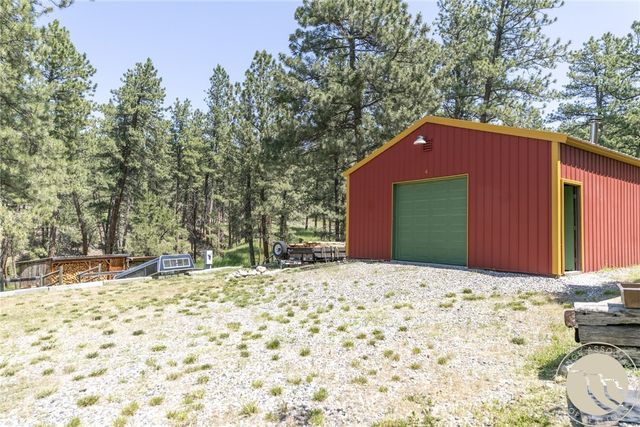 4 Deer Drive, Columbus, MT 59019
