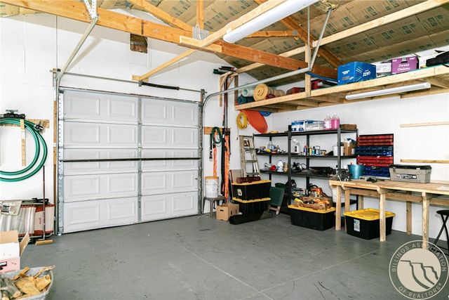 4 Deer Drive, Columbus, MT 59019