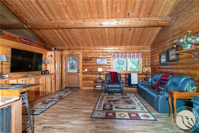 4 Deer Drive, Columbus, MT 59019