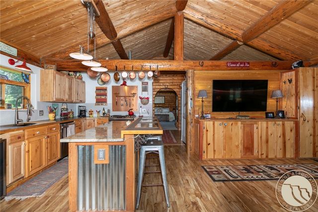 4 Deer Drive, Columbus, MT 59019