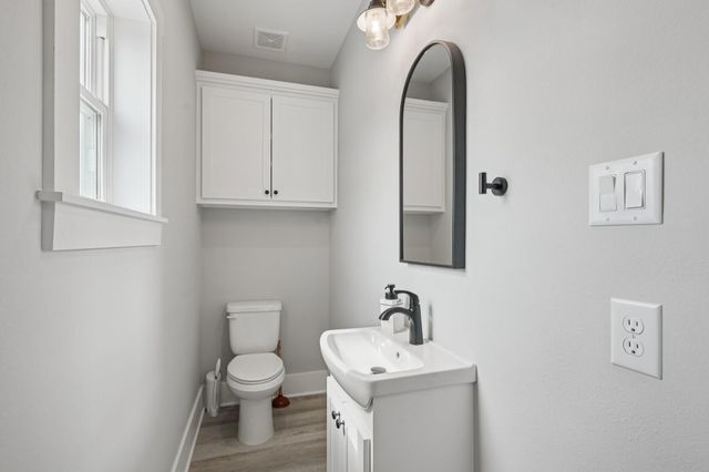 16700 Montego Way, Jamaica Beach, TX 77554