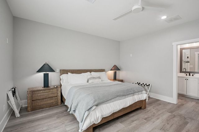 16700 Montego Way, Jamaica Beach, TX 77554