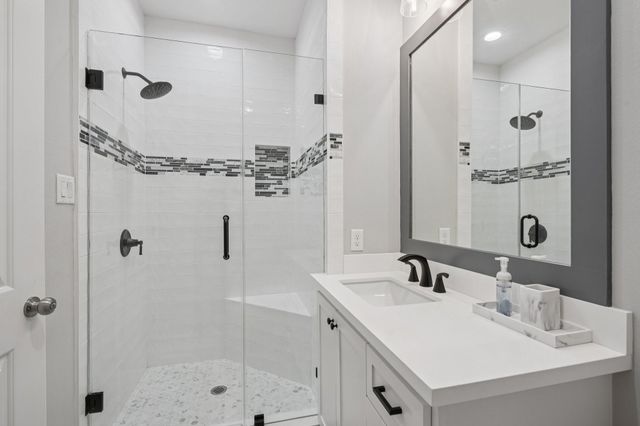 16700 Montego Way, Jamaica Beach, TX 77554