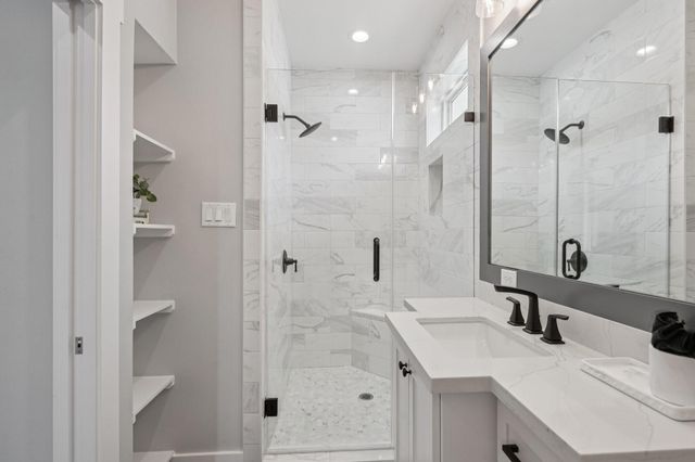 16700 Montego Way, Jamaica Beach, TX 77554