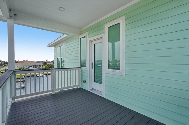 16700 Montego Way, Jamaica Beach, TX 77554