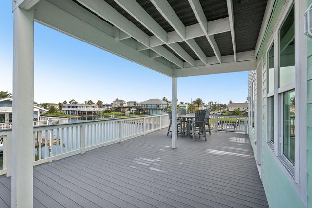 16700 Montego Way, Jamaica Beach, TX 77554