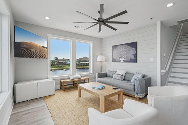 16700 Montego Way, Jamaica Beach, TX 77554