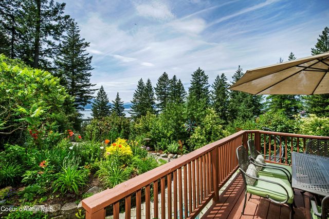 88 Cedarwood Ln, Sagle, ID 83860