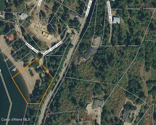 88 Cedarwood Ln, Sagle, ID 83860