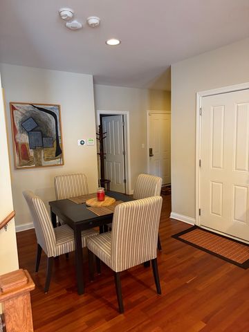 4546 N Spaulding Avenue 1, Chicago, IL 60625