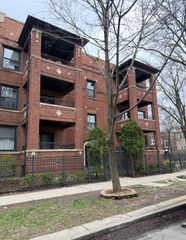 4546 N Spaulding Avenue 1, Chicago, IL 60625