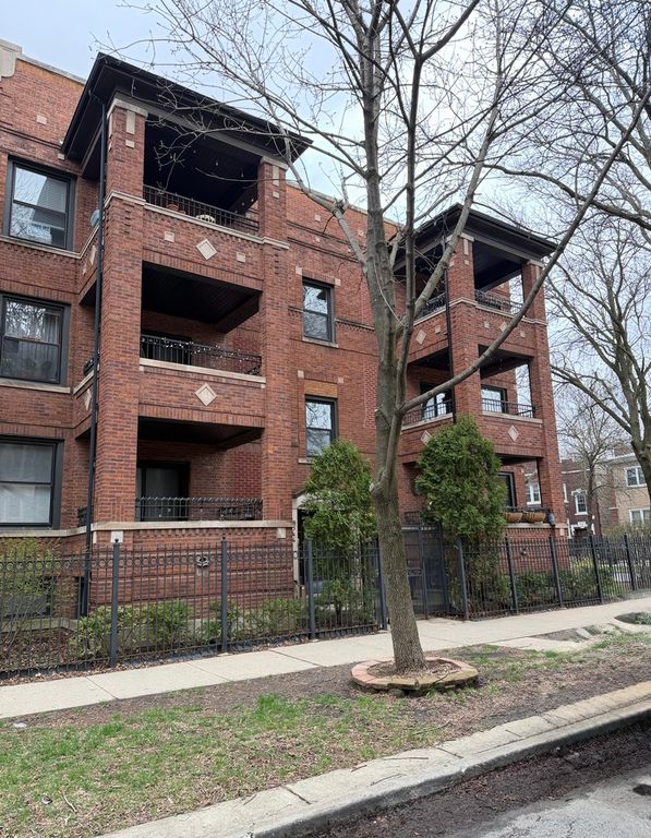 4546 N Spaulding Avenue 1, Chicago, IL 60625