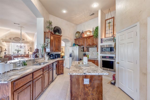 1660 Kimble Drive, Carrollton, TX 75010