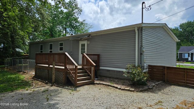 6815 Memory Ln, Louisville, KY 40258