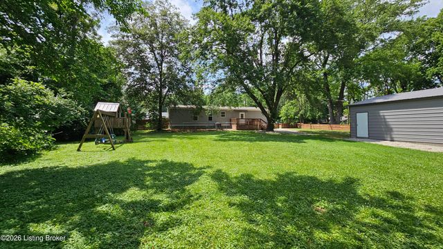 6815 Memory Ln, Louisville, KY 40258