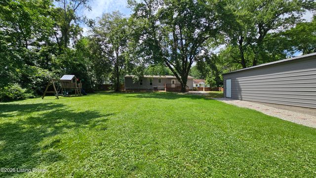 6815 Memory Ln, Louisville, KY 40258
