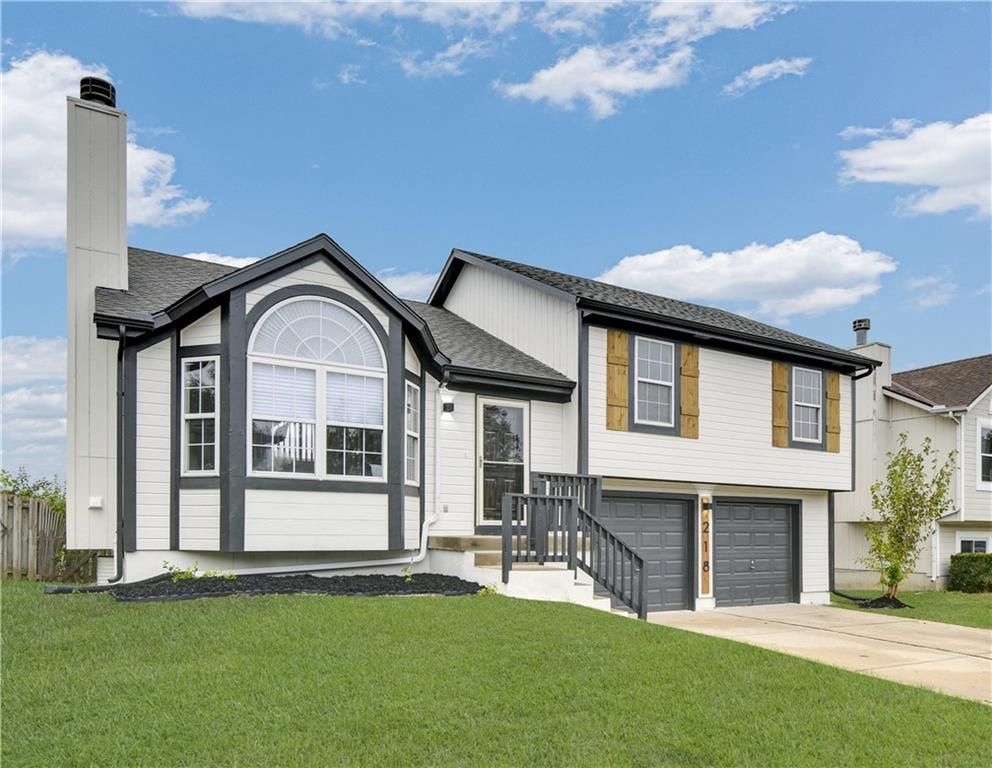 218 NW 113th Street, Kansas City, MO 64155