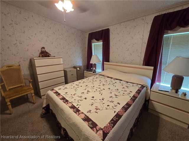 2 Fishermans Cove, Lake Placid, FL 33852