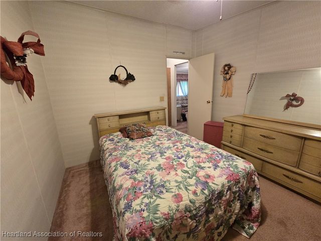 2 Fishermans Cove, Lake Placid, FL 33852