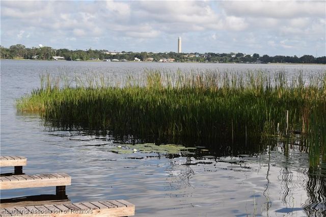 2 Fishermans Cove, Lake Placid, FL 33852