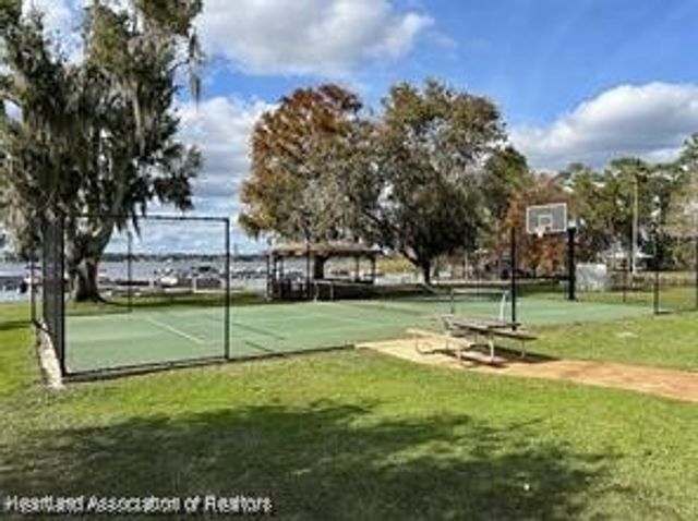 2 Fishermans Cove, Lake Placid, FL 33852