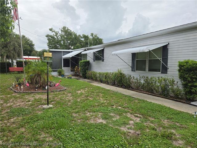 2 Fishermans Cove, Lake Placid, FL 33852