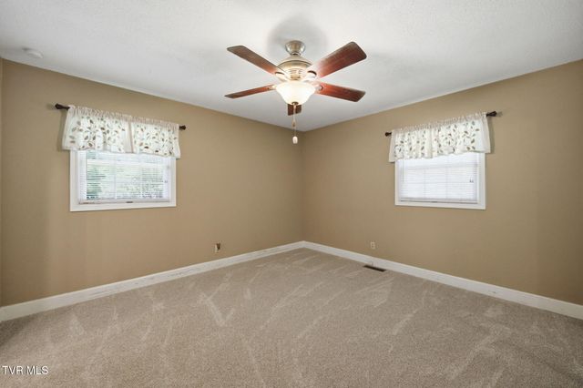 700 Rambling Road, Johnson City, TN 37604