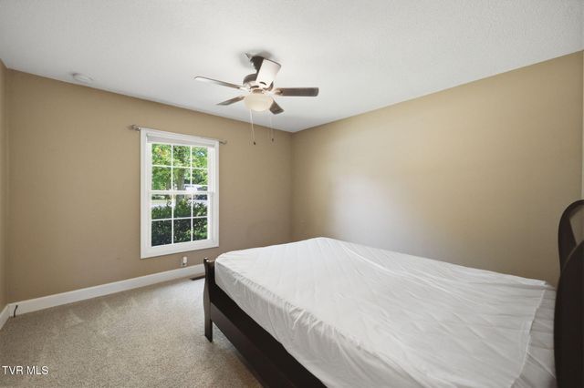 700 Rambling Road, Johnson City, TN 37604