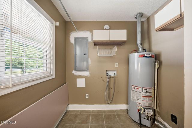 700 Rambling Road, Johnson City, TN 37604