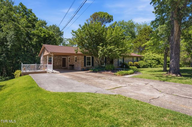 700 Rambling Road, Johnson City, TN 37604