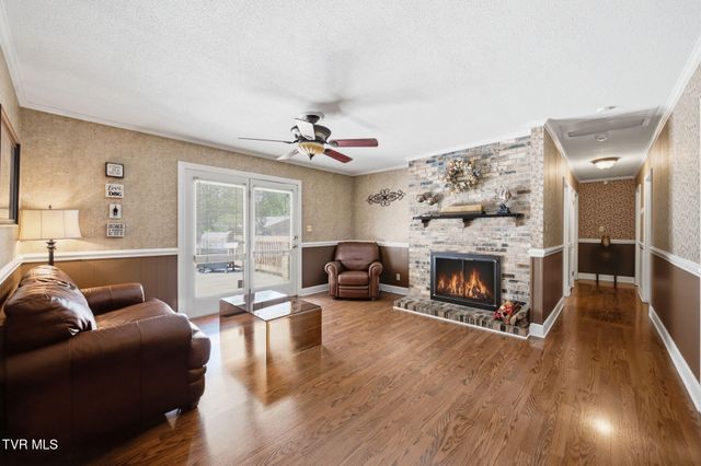 700 Rambling Road, Johnson City, TN 37604