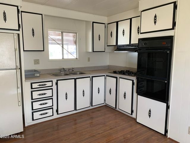 9126 N MONTIE Avenue, Mcneal, AZ 85617