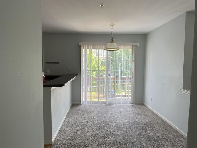 2815 Barclay Way, Ann Arbor, MI 48105