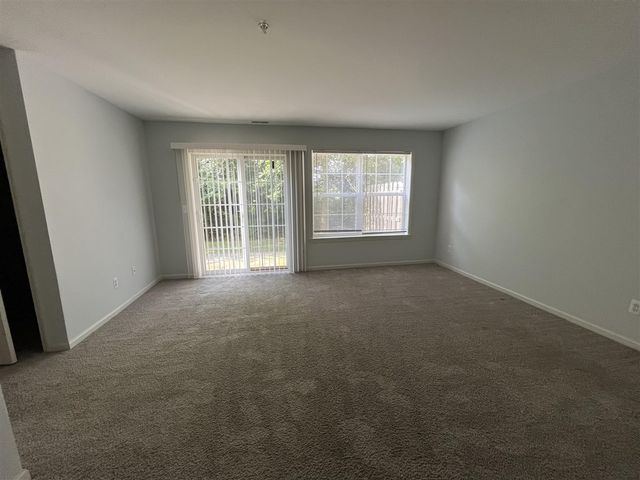 2815 Barclay Way, Ann Arbor, MI 48105