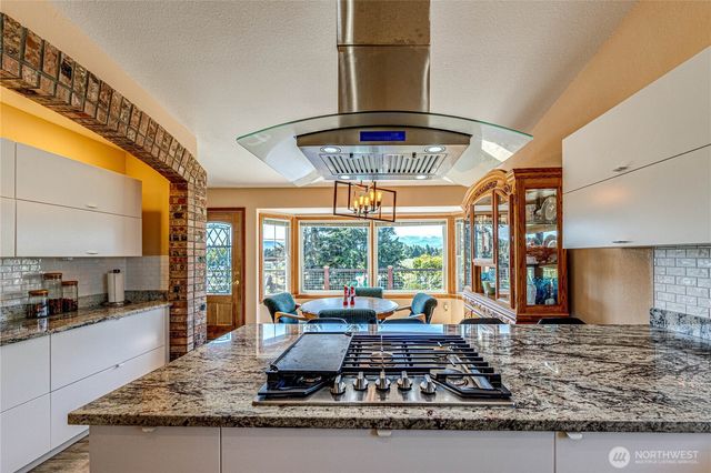 231 Madrona Terrace, Sequim, WA 98382