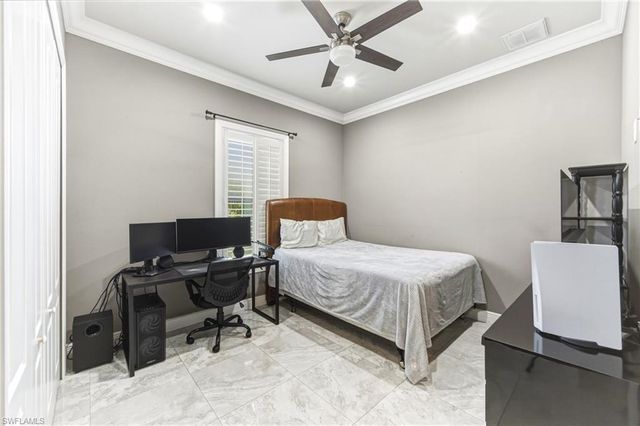 1700 43rd TER SW, Naples, FL 34116