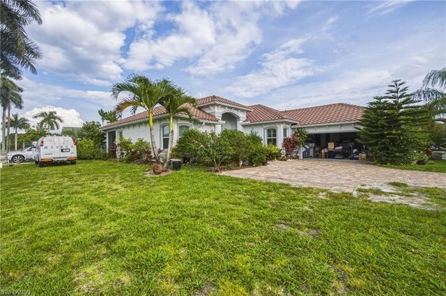 1700 43rd TER SW, Naples, FL 34116